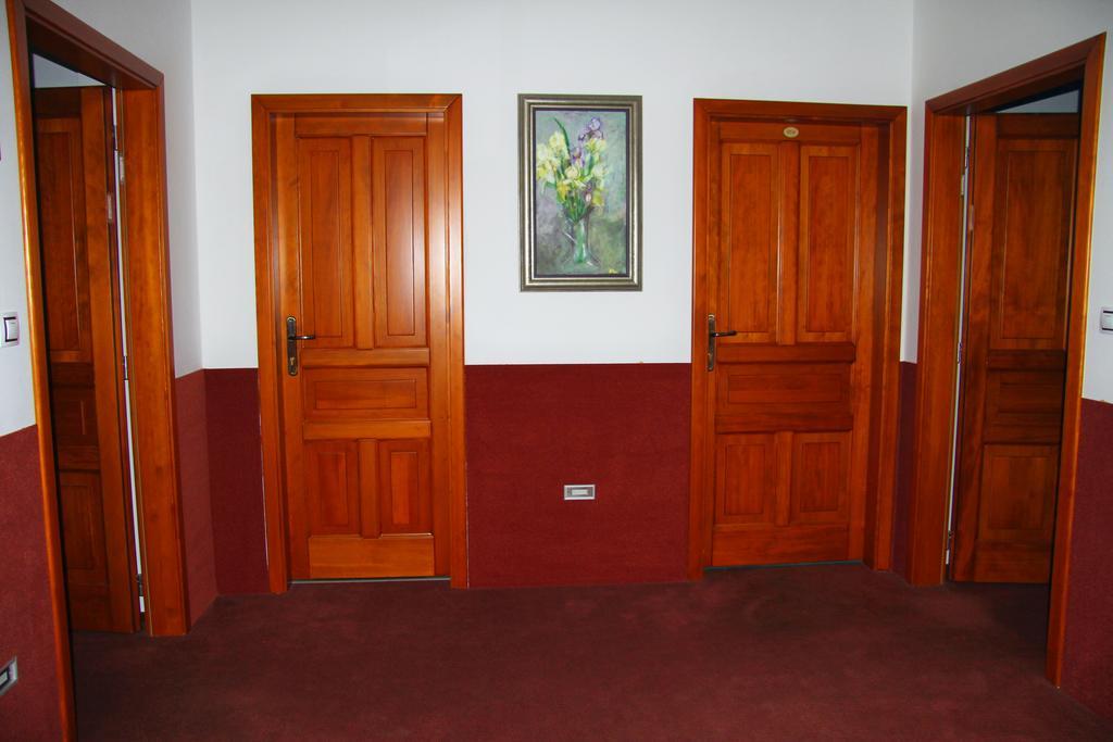Retova Pension Mandl מראה חיצוני תמונה