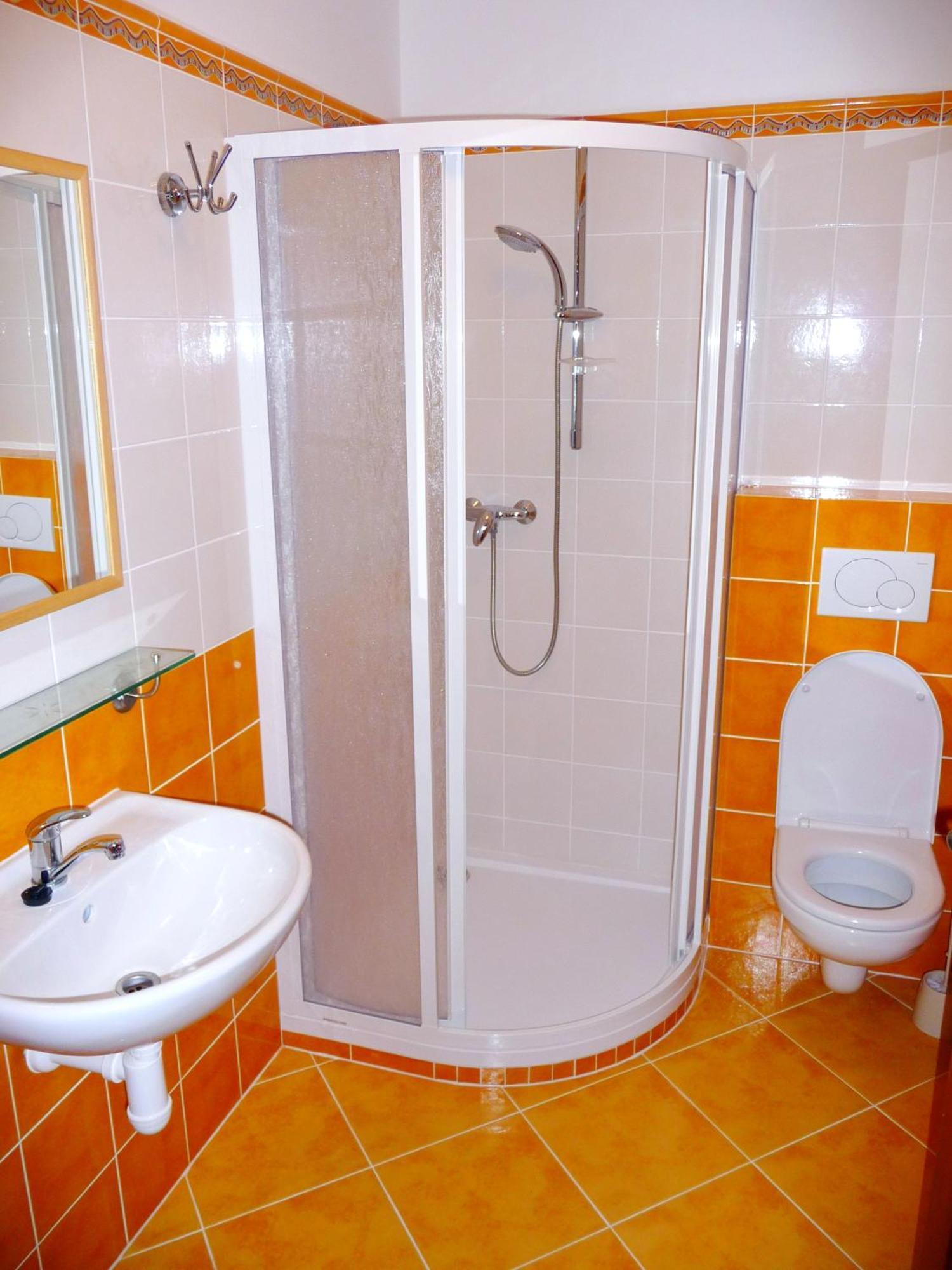 Retova Pension Mandl מראה חיצוני תמונה