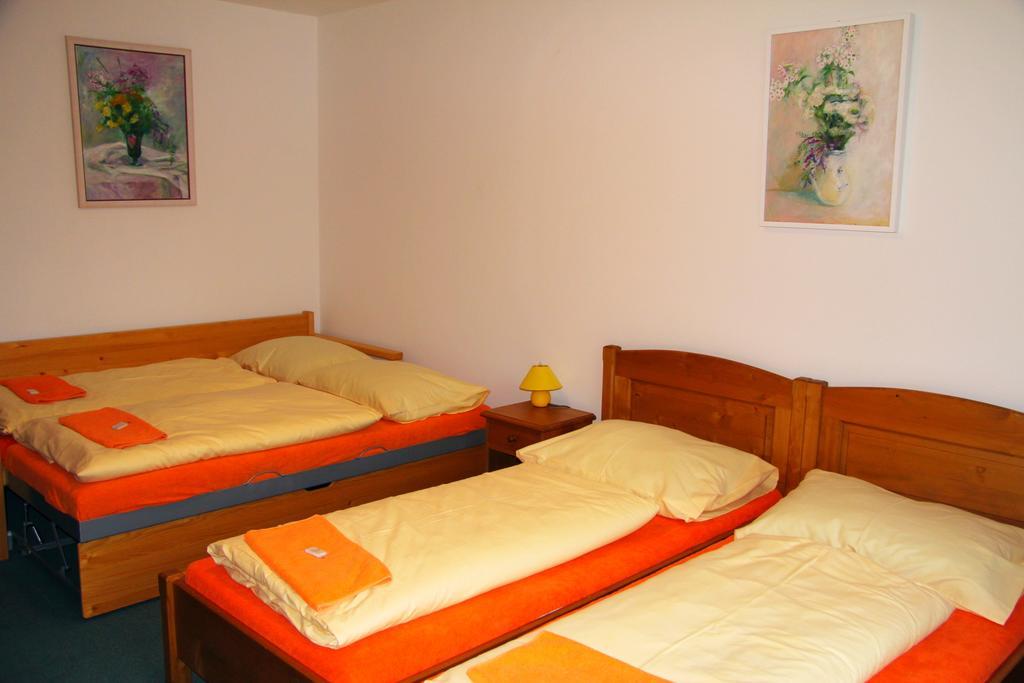 Retova Pension Mandl מראה חיצוני תמונה